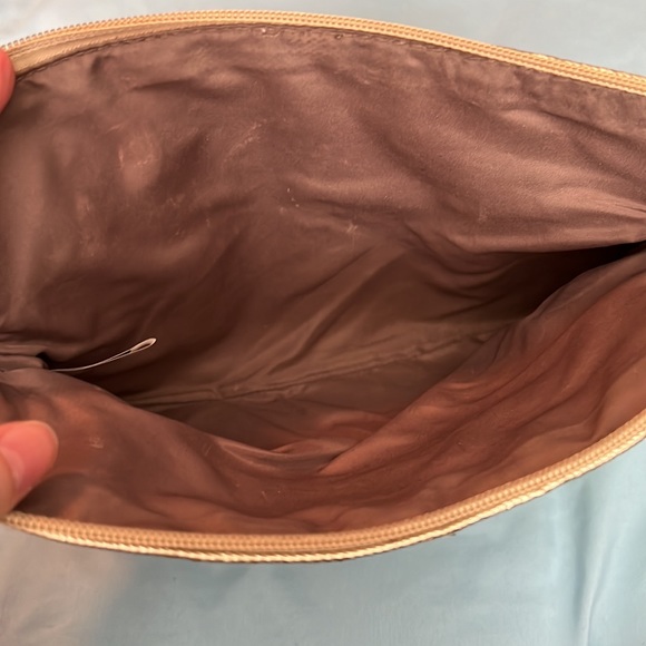 Gold Sequinned Nine West Clutch - Picture 5 of 9